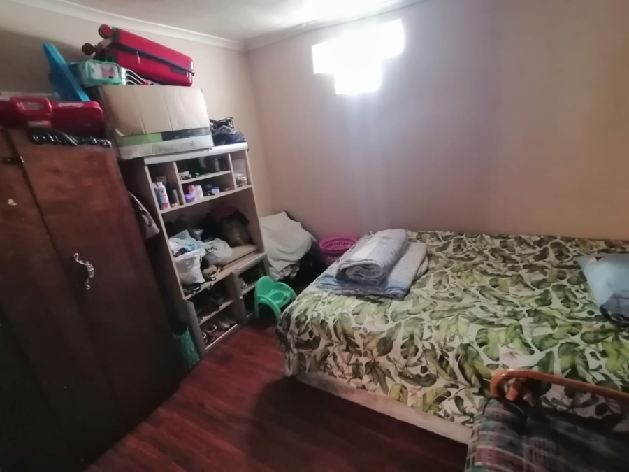  Bedroom Property for Sale in Lentegeur Western Cape